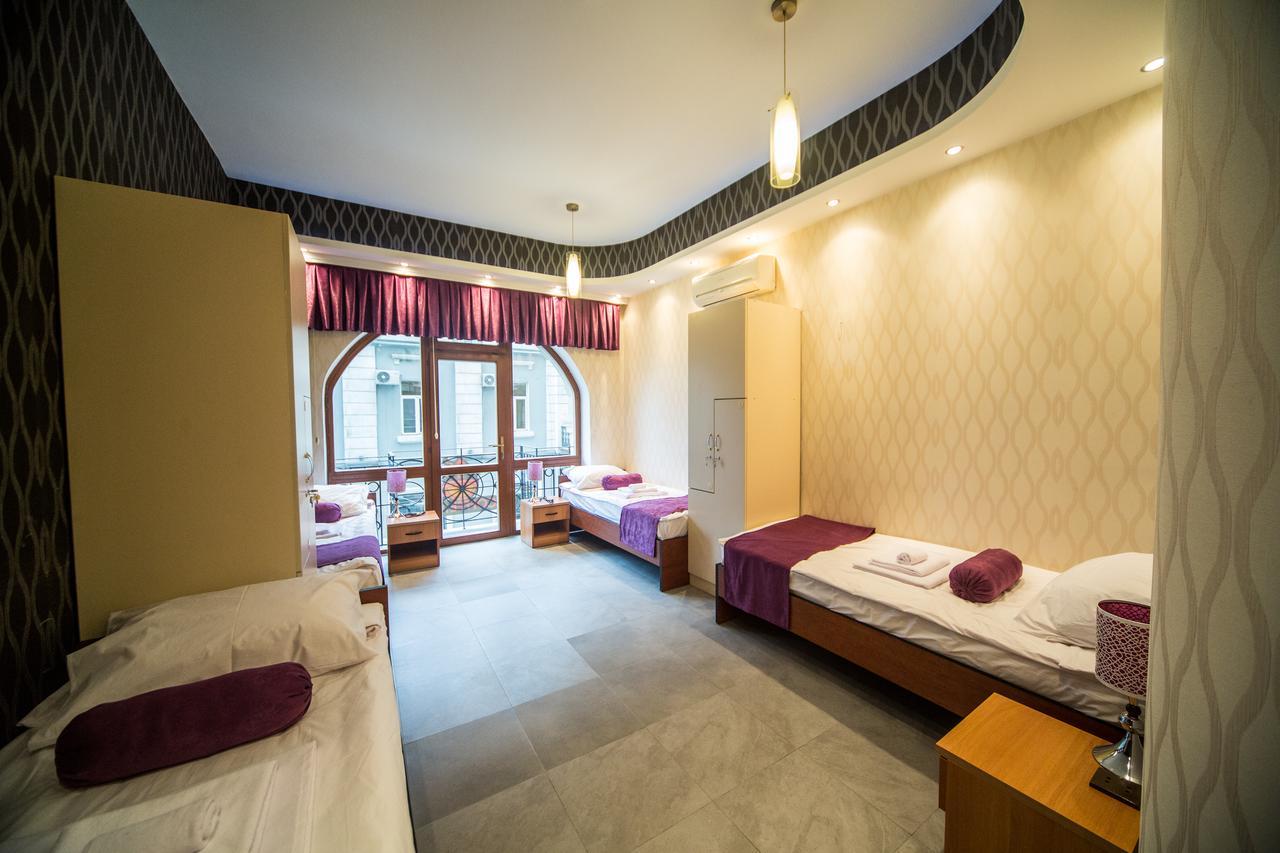 Hostel Inn Hotel&Hostel บากู ภายนอก รูปภาพ